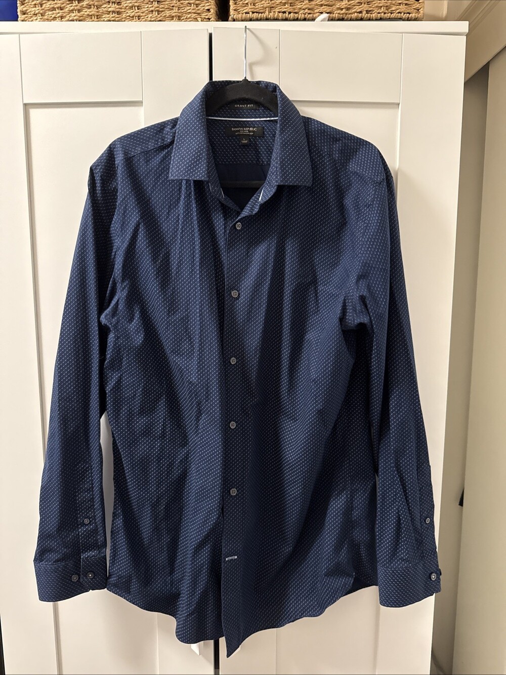 Banana Republic Grant Fit Men’s Dress Shirt Size L Blue Geometric Long Sleeve